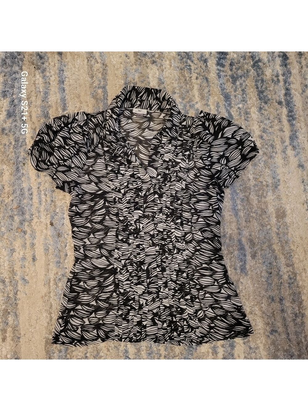 Worthington blouse size Medium